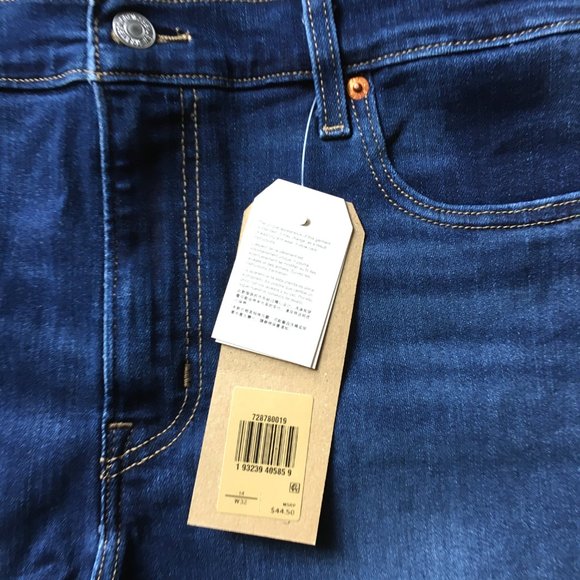 Women's Levi's® High-Rise Frayed Jean Shorts NEW Size 14 $44.50 - Picture 2 of 7